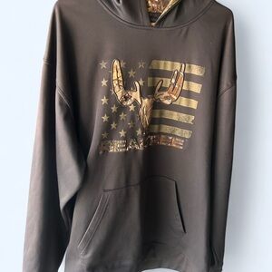 Realtree Men's Brown Hoodie with Gold Design